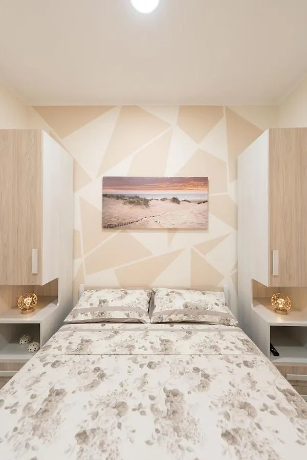 Lullaby B&B Ercolano 0*,  Italy