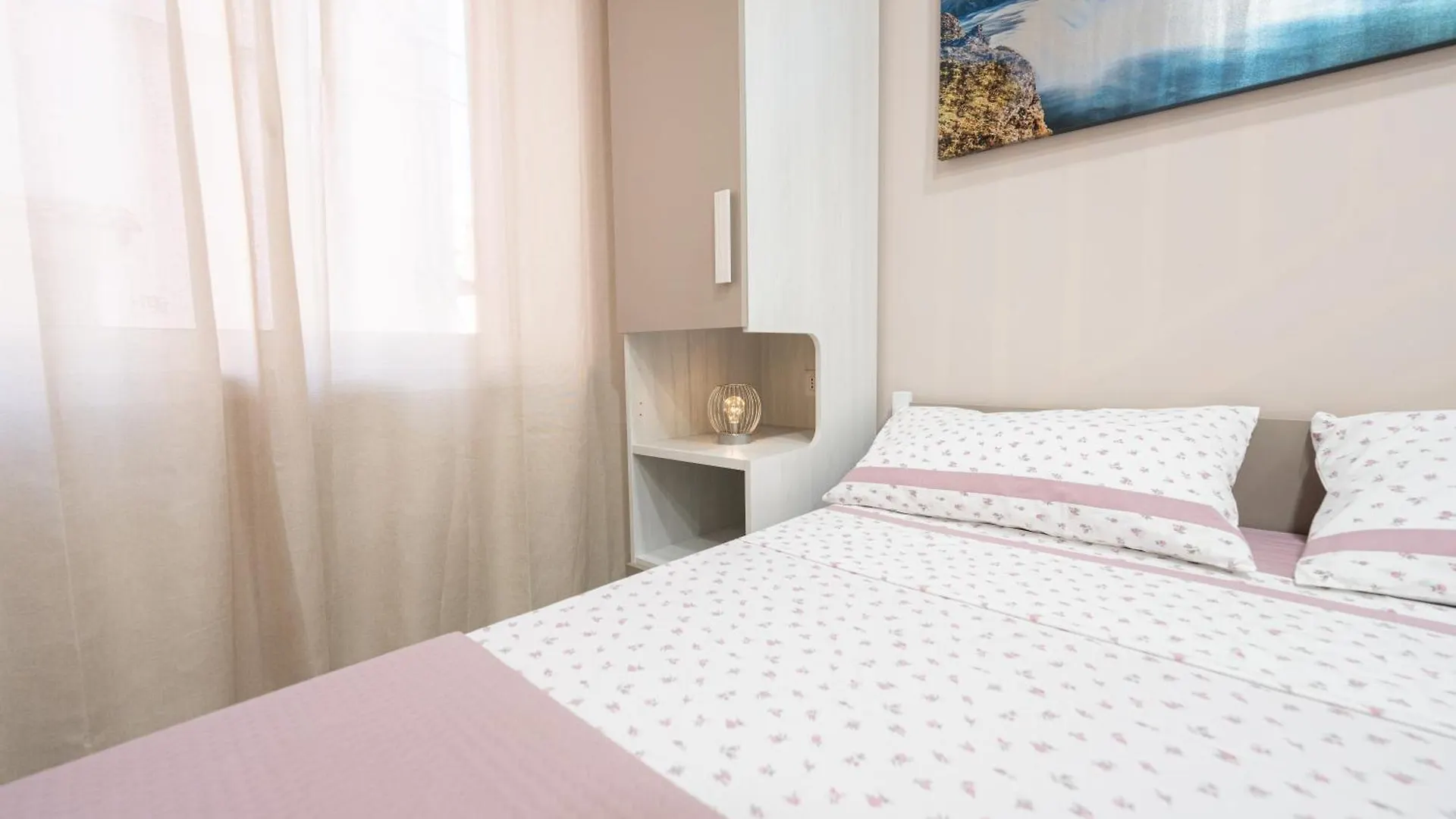 ארקולאנו Lullaby B&B לינה וארוחת בוקר